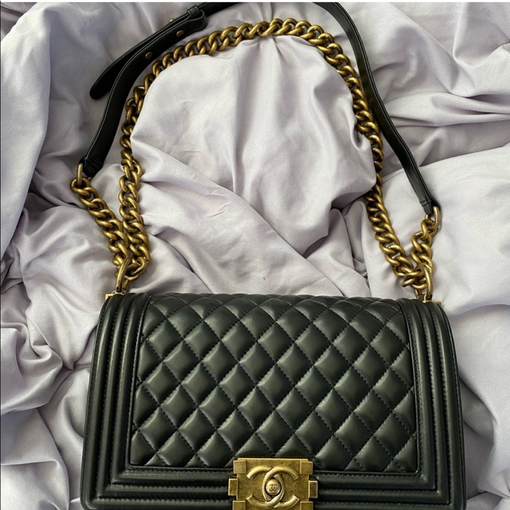 Double C Leather purse
